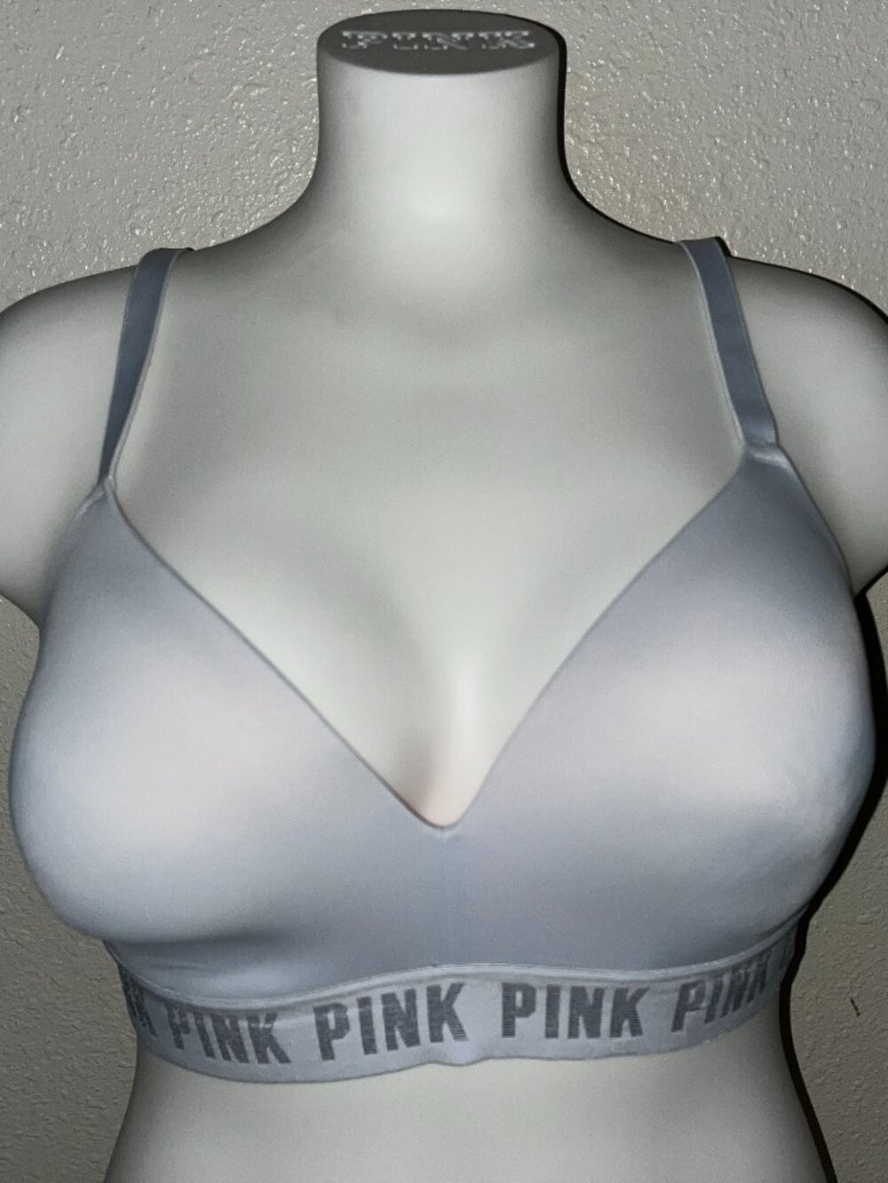 PINK VICTORIAS SECRET WIRELESS TSHIRT BRA SZ 36D